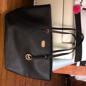 Michael Kors Large Carryall Leather Tote - Black